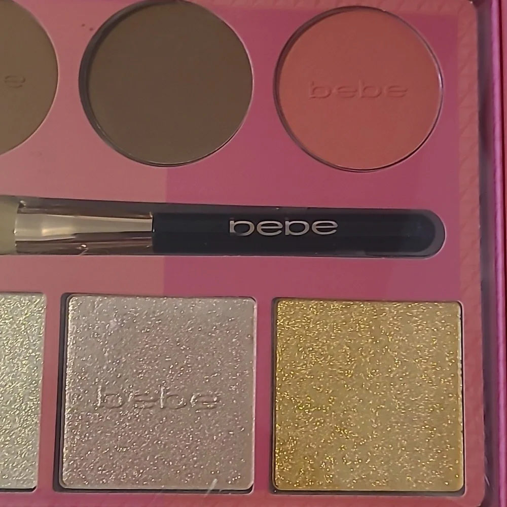 Bebe 7 PC Sculpt & Illuminate Palette - Pink and Gold
